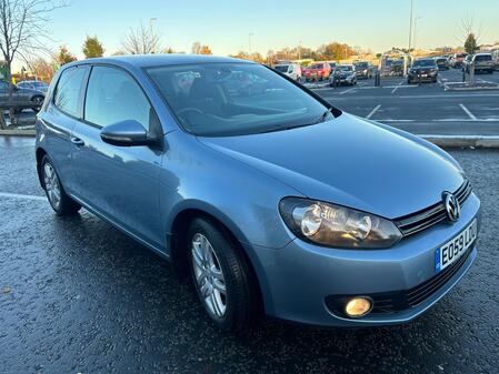 VOLKSWAGEN GOLF 1.4 TSI SE